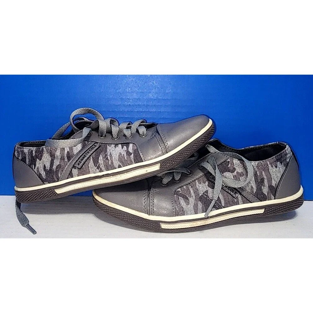 Kenneth Cole Center Adventure Grey/Olive Camouflage Sneakers Size 3